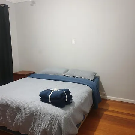 Homestay Near Dandenong Plaza Room photo